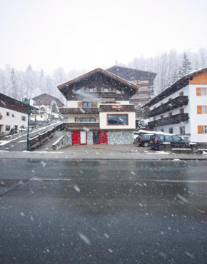 Ski Pension Spöttl, Saalbach-Hinterglemm, Österreich